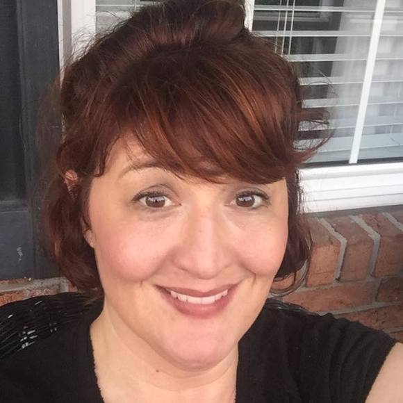 POSH AMBASSADOR Meet your Posher, Cindy - Picture 5 of 5